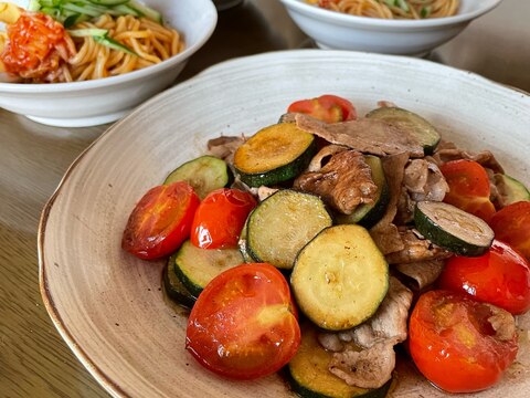 夏野菜と豚肉のバルサミコ炒め